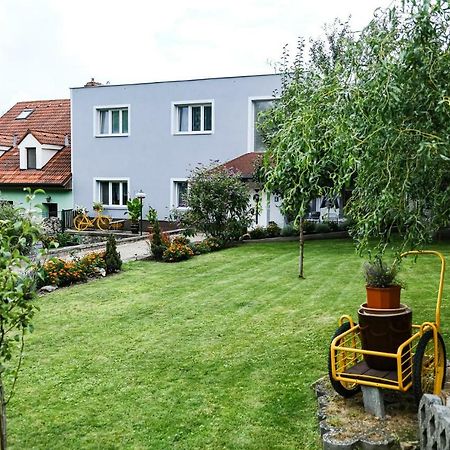 Apartment Livi Mikulov Buitenkant foto