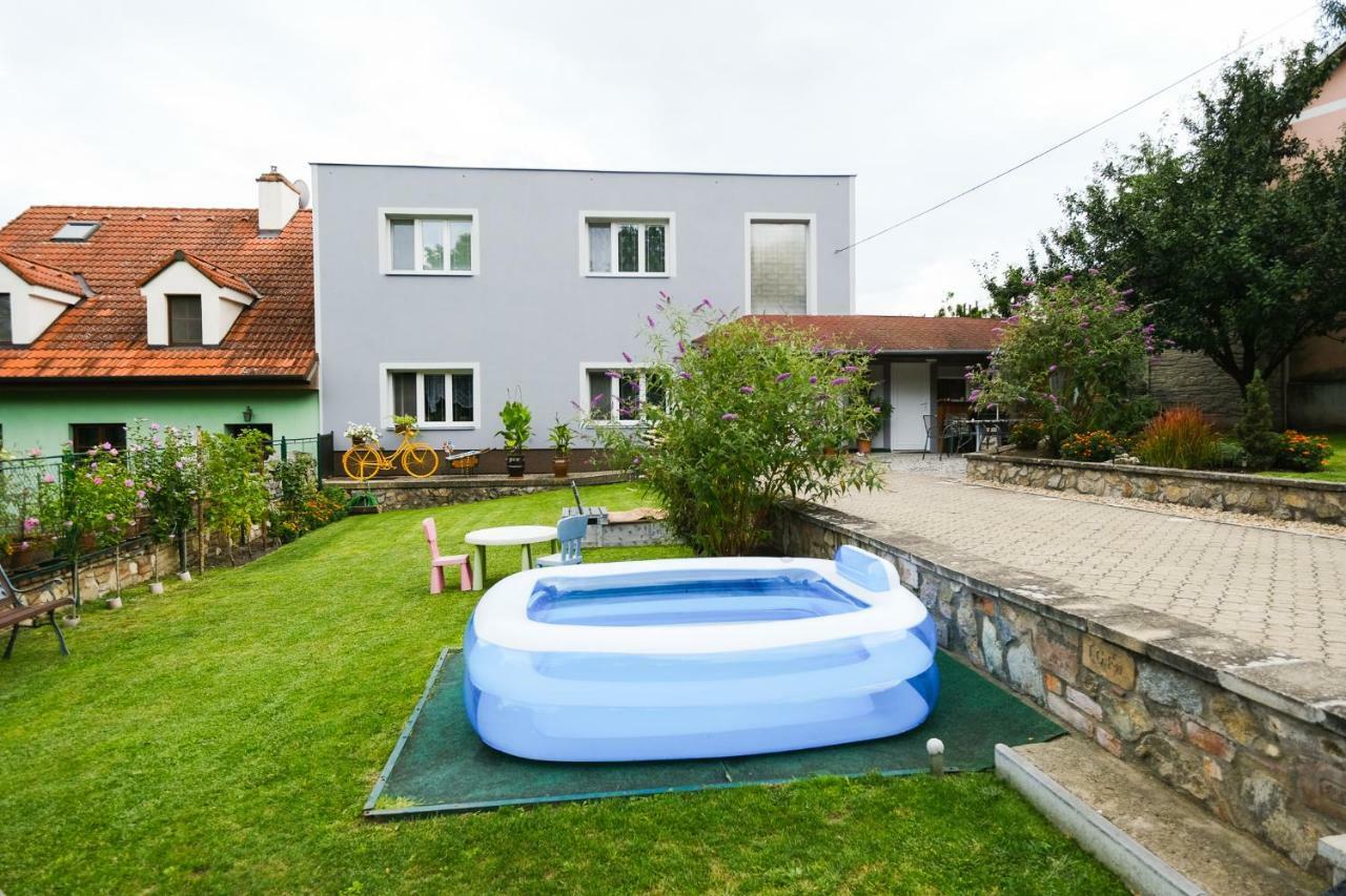 Apartment Livi Mikulov Buitenkant foto