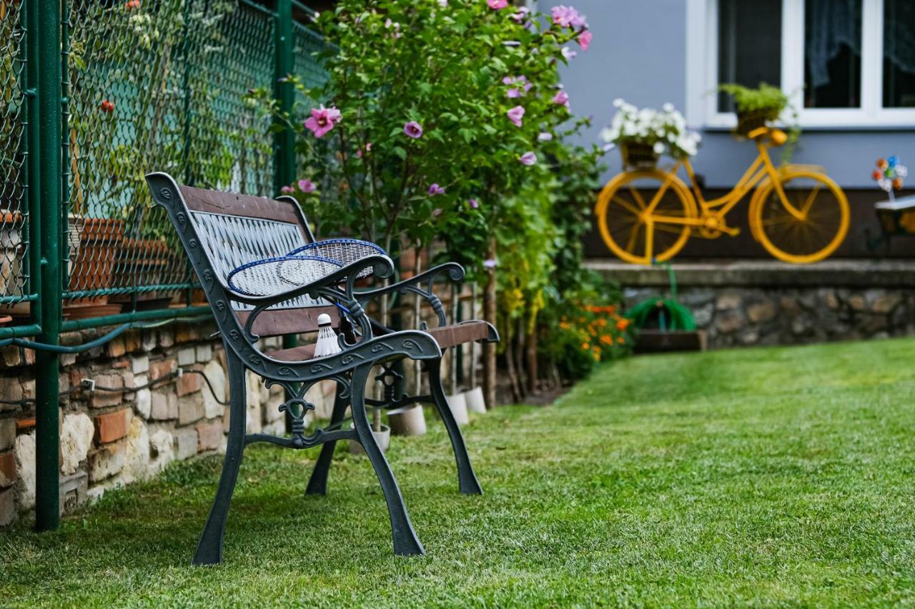 Apartment Livi Mikulov Buitenkant foto